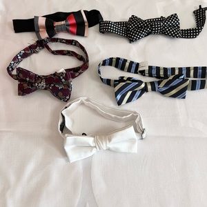 (SOLD) Bundle Bow ties for boys